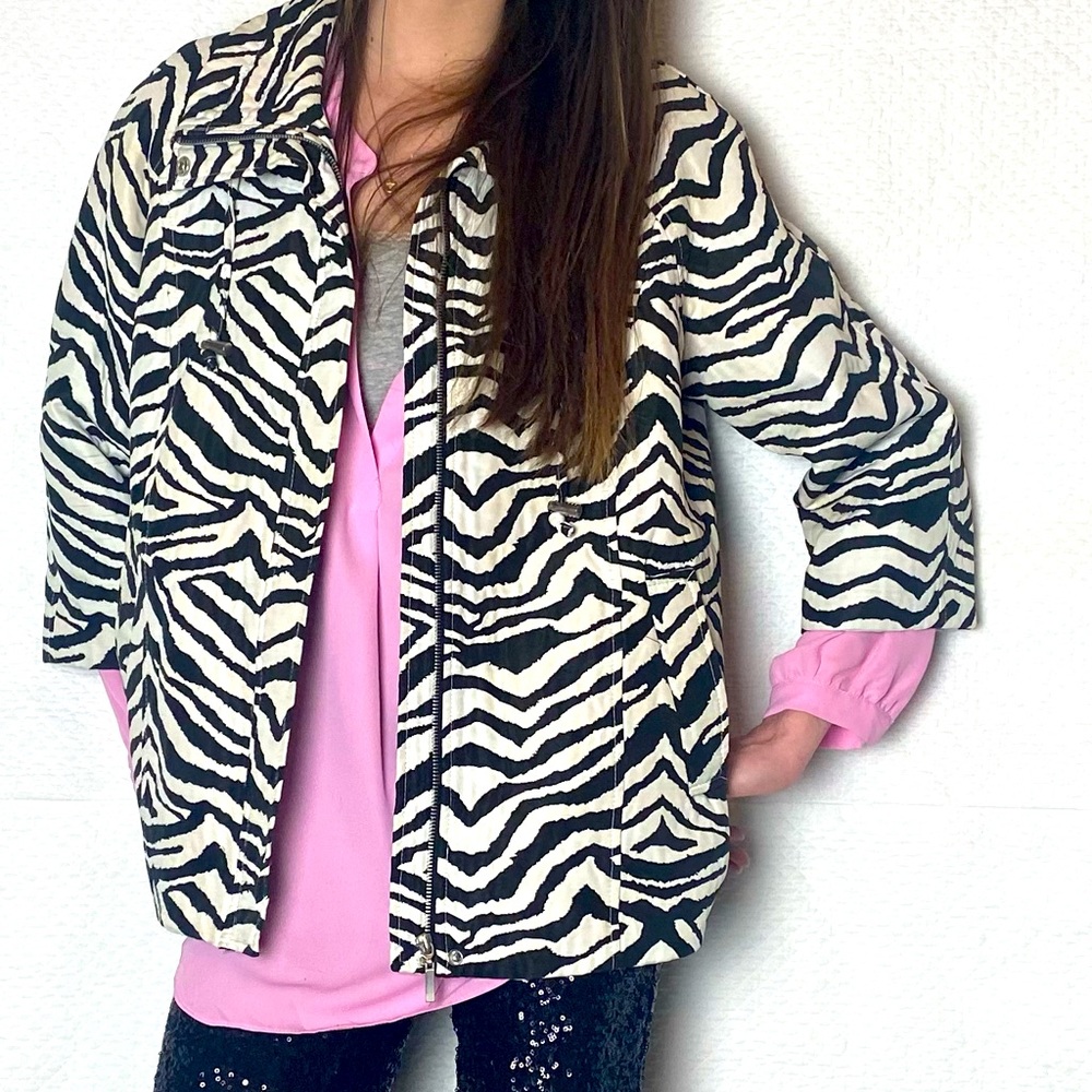 ERIN LONDON Women’s Stylish/Fun Zebra Print Jacket